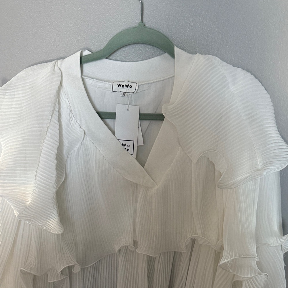 WoWo White Ruffled V Neckline Top